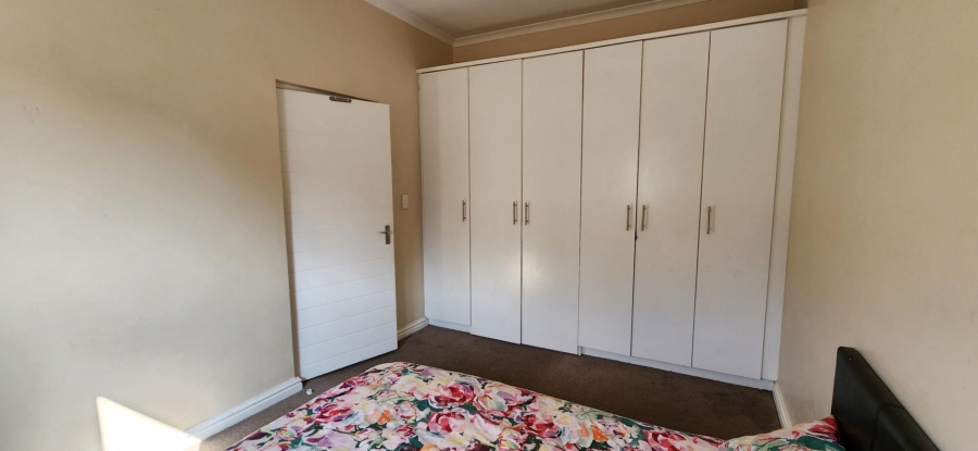 3 Bedroom Property for Sale in Buhrein Western Cape